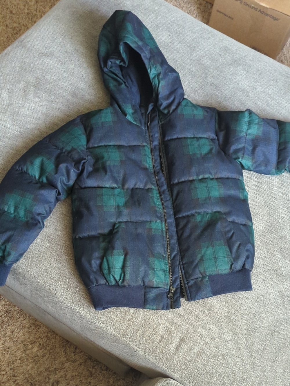 Old Navy Hooded Puffer Jacket in Green and Navy Plaid